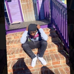 Meet your Posher, Kelvin